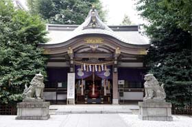 写真: 雑司ヶ谷大鳥神社の社殿